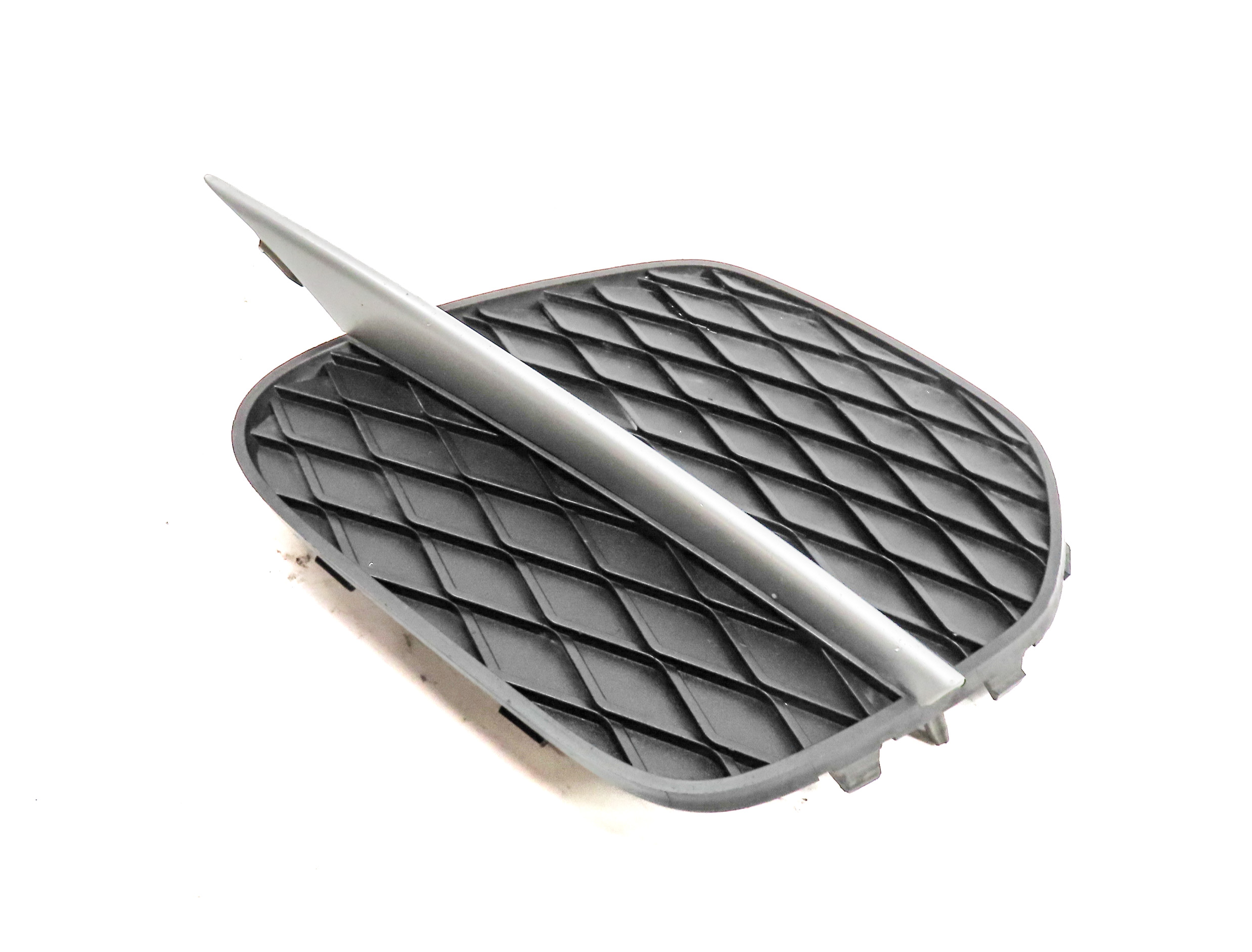 2011-2013 BMW X5 (E70) FRONT RIGHT PASSENGER LOWER BUMPER VENT GRILLE TRIM — exact item pictured